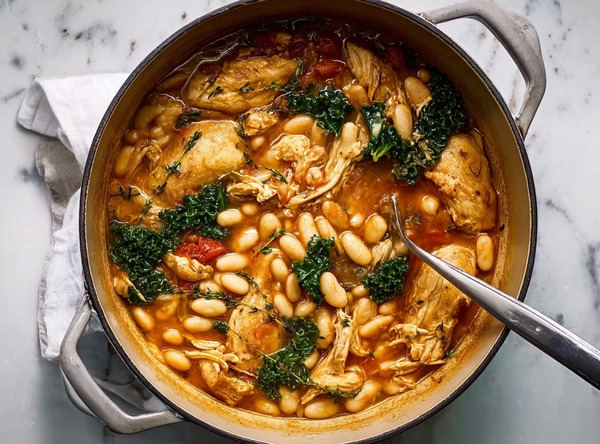 Kip met Witte Bonen en Groene Bladgroenten - recept van The Spice Club